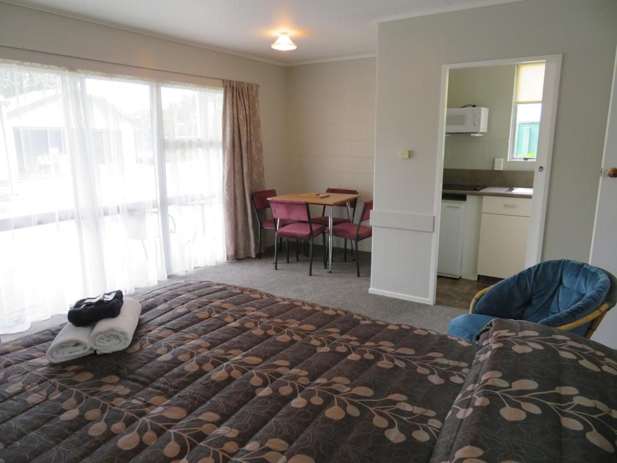 Commodore Court Motel เบลนิม ภายนอก รูปภาพ