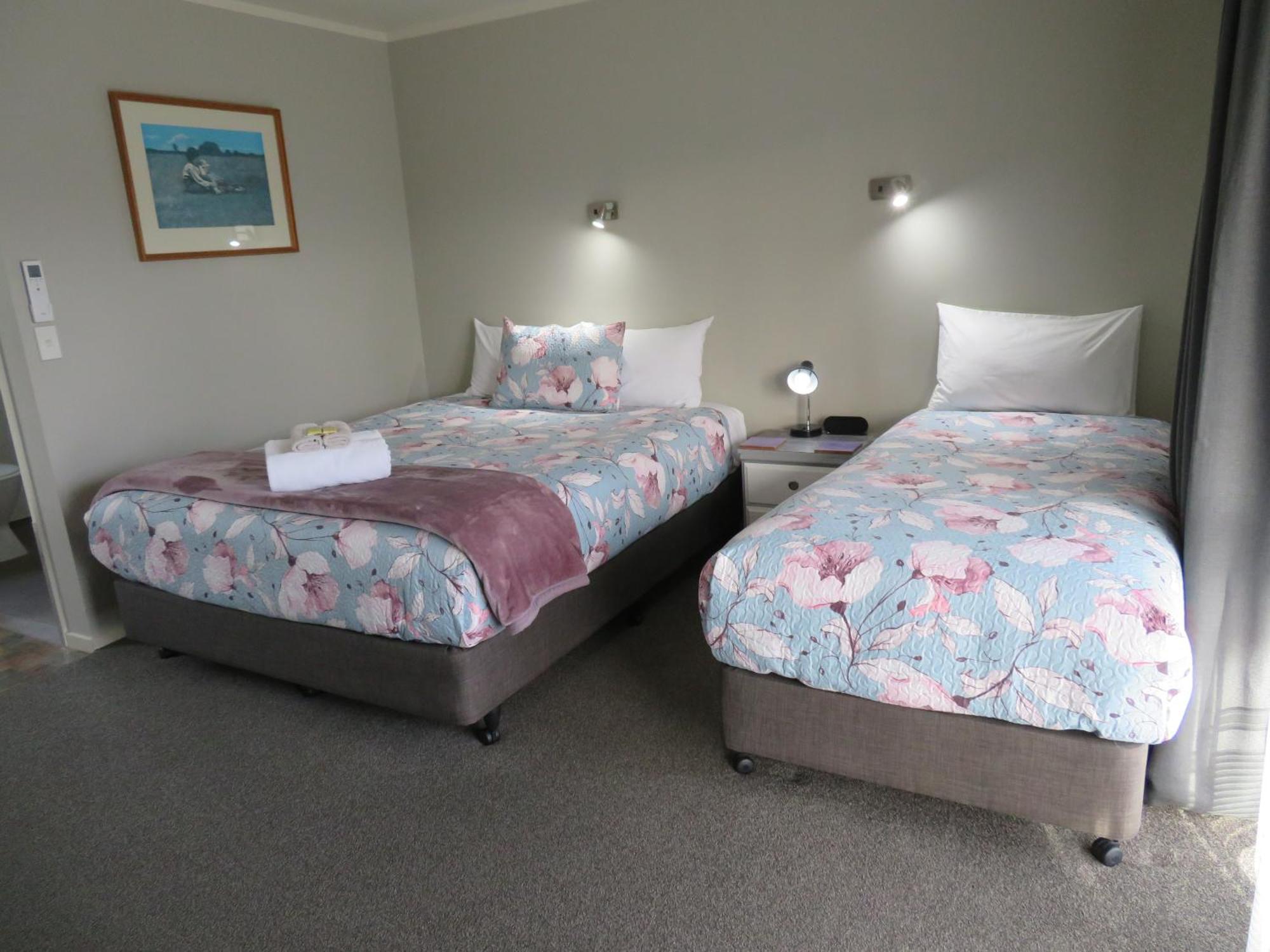 Commodore Court Motel เบลนิม ภายนอก รูปภาพ